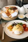 The Yacht Hotel - Breakfast