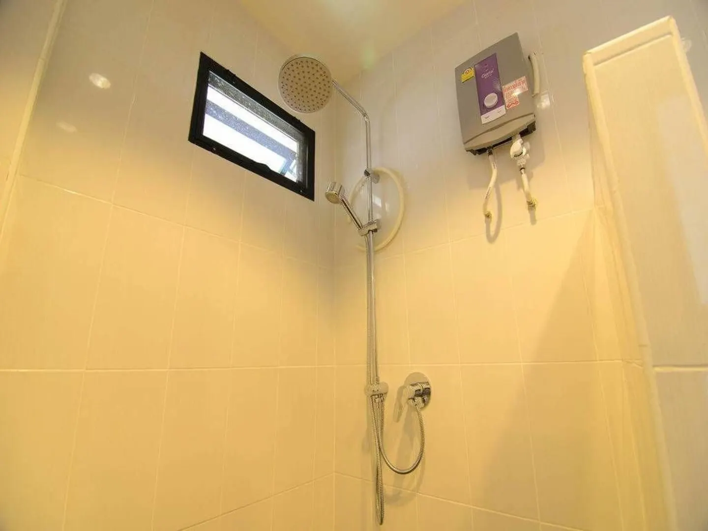 Ban U Thong Accommodations Kamar Photos