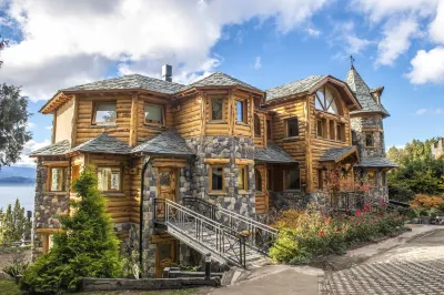 Lirolay Suites - Apart Hotel Hoteles cerca de Plaza Perito Moreno