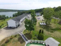 Ledges by the Bay Hotels in Rockland