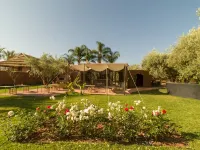 Casa Abracadabra Hotels in Srayeri