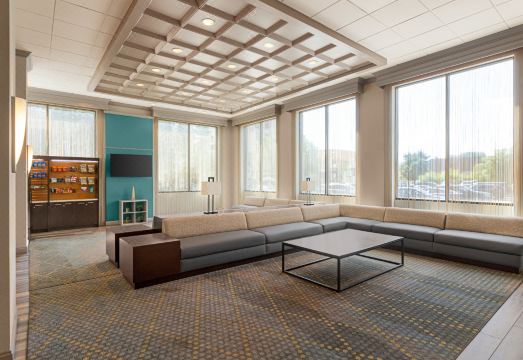 홀리데이 인 보스턴-캠브리지 에어리어 외관