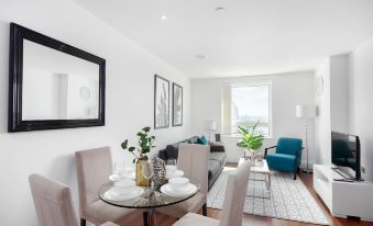Lincoln Plaza Serviced Apartments by TheSqua.re - Housity