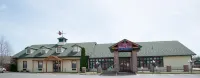 HomeTown Inn and Suites Belle Plaine - parking