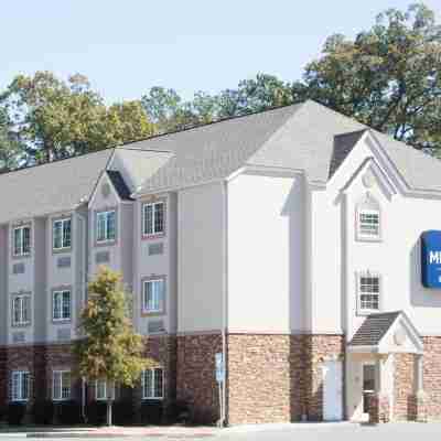 Microtel Inn & Suites by Wyndham Macon Hotel Exterior