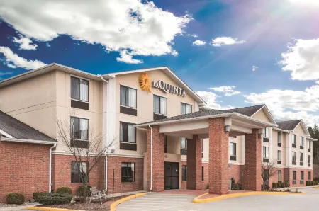 La Quinta Inn & Suites by Wyndham Norwich-Plainfield-Casino