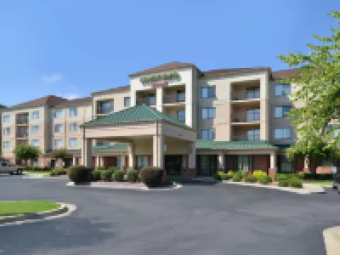 Courtyard Decatur Hotels in Decatur