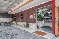 RedDoorz @ Jalan Hayam Wuruk Lampung 2 Hoteles en Bandar Lampung
