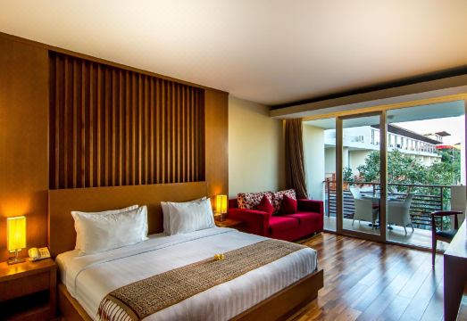 2. 스미냑 스퀘어 ..