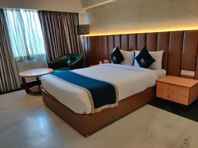 Green Palms Hotel Pacific Mall Hotels near Anand Vihar Terminal