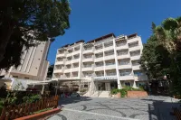 瑪維德尼斯飯店 - 全包式