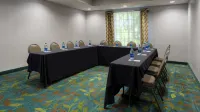 Candlewood Suites Grove City - Outlet Center Hoteles en Municipio de Springfield