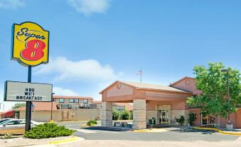 Super 8 by Wyndham Belen NM