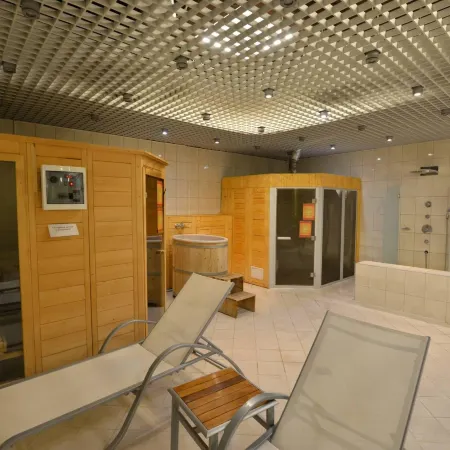 Hotel Aro Palace