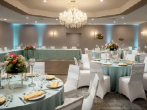 Four Points by Sheraton Milwaukee North Shore Hotels in Brown Deer