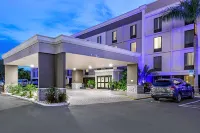 Comfort Inn & Suites St Pete - Clearwater International Airport Hotels in der Nähe von Nova Southeastern University