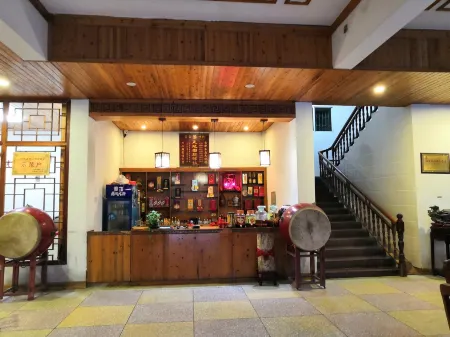 Aizhai Hotel Отели рядом с достопримечательностью «Aizhai Wonders Tourist Area»