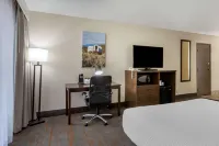 Best Western Sunridge Inn  Conference Center Hôtels à : Comte de Baker