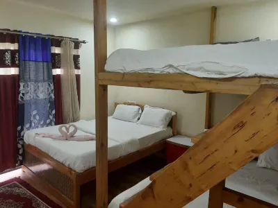 Jungle Wood House 언찰리 워터폴스 주변 호텔