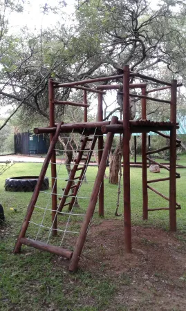 Blyde River Cabins Отели рядом с достопримечательностью «Tshukudu Game Lodge»