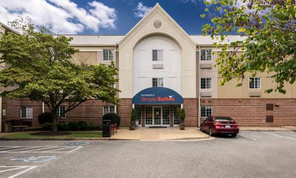 Sonesta Simply Suites Hampton