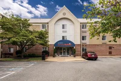 Sonesta Simply Suites Hampton Hotels in Hampton