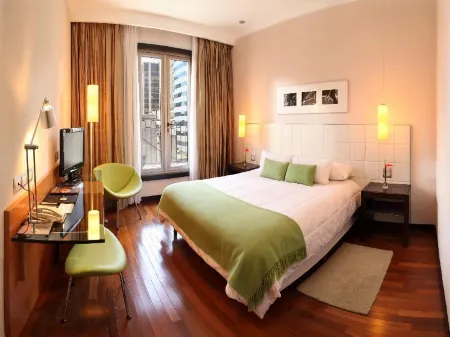 725 Continental Hotel Отели рядом с достопримечательностью «Манзана де лас Лусес»