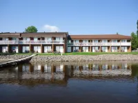 La Place Rendez-Vous Hotel