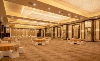 The Grand Hotels and Suites