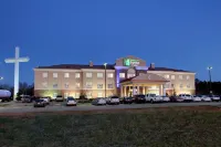 Holiday Inn Express & Suites Winona North
