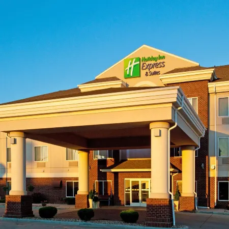 Holiday Inn Express & Suites DICKINSON by IHG