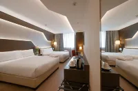Doubletree by Hilton Yerevan City Centre Hotels near Ֆրանսիայի հրապարակ