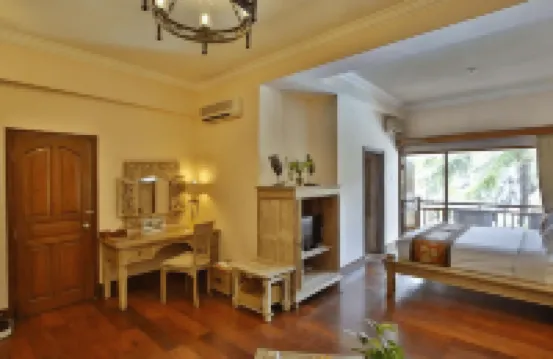 扎亞卡特龍目島海灘飯店