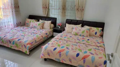 Villa Carista Batu Hotels in Batu