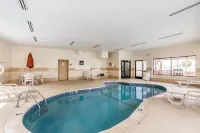 Comfort Suites Lawton Near Fort Sill - Pools