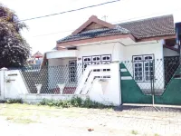 Villa House of Syariah Hotels in Wongsorejo