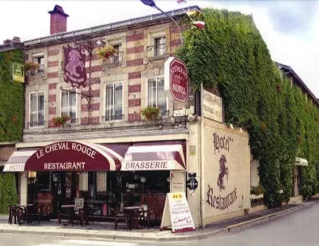 Logis le Cheval Rouge Отели в г. Рарекур