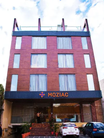 The Moziac Hotel