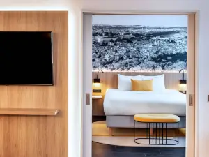 Courtyard by Marriott Prague Airport