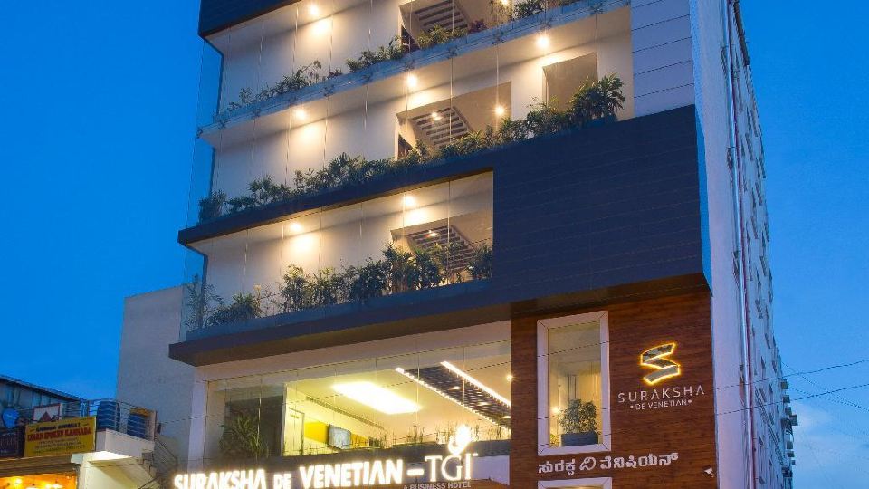 De Venetian by Tgi