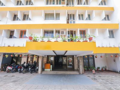 OYO Hotel Srinivas