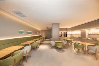 JI Hotel (Sishui Longcheng Times Building) Hôtels à : Sishui