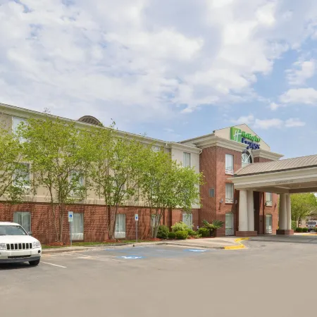 Holiday Inn Express & Suites LAFAYETTE by IHG
