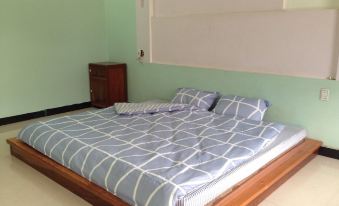 10Pm Hostel
