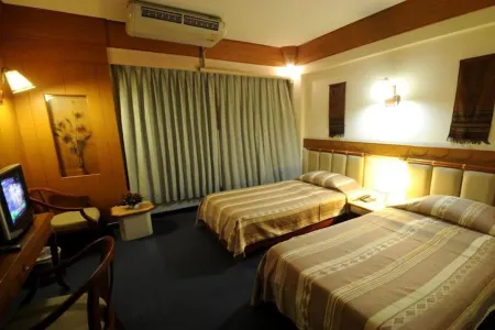 NAN Chao Hotel