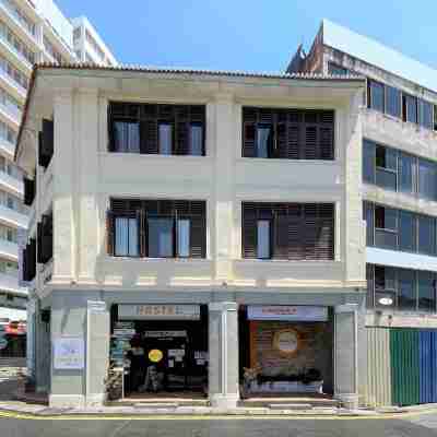 Spot on 90194 Lincoln's Backpackers Hotel Exterior