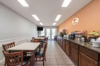 Super 8 Alexander City Alabama - Motels