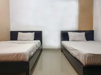 Grand Azizah Makassar RedPartner Các khách sạn ở Panakkukang