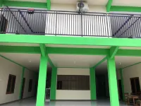 Zidney Guesthouse Syariah Hotels in Sidomukti