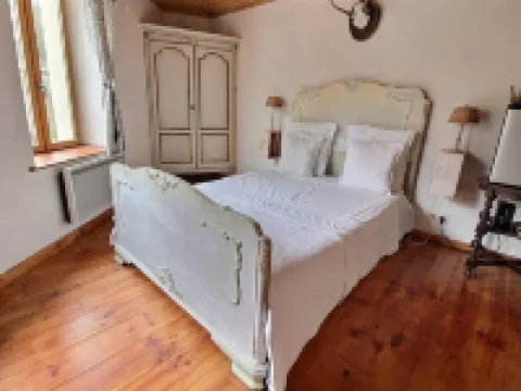 Golden Lion Hotels in Bouillon